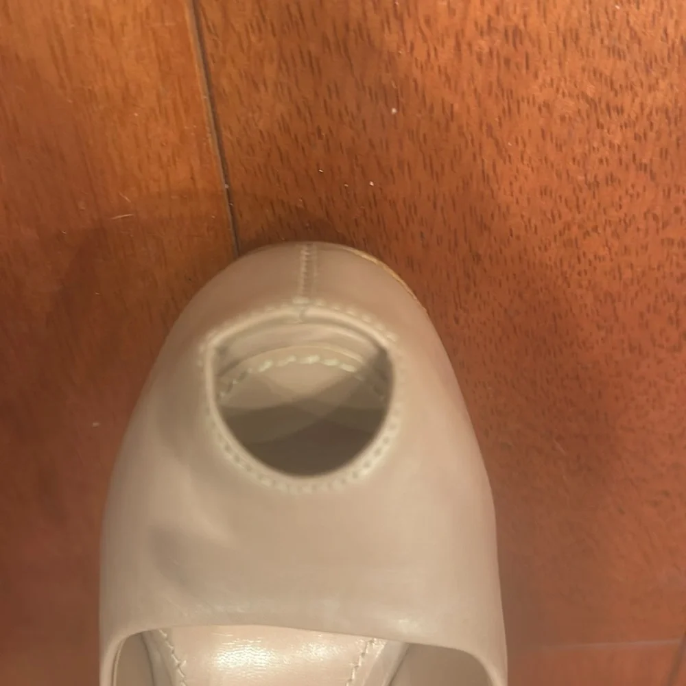 Louis Vuitton size 38 platform peep toe heel - Picture 9 of 9